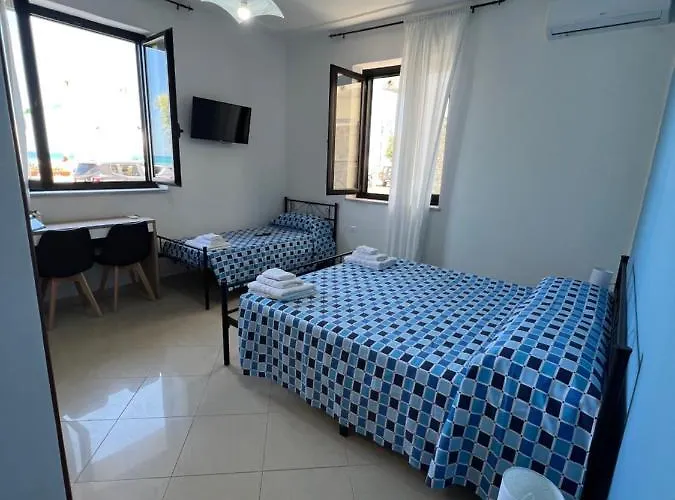 Vico Del Sole Bed & Breakfast 3*